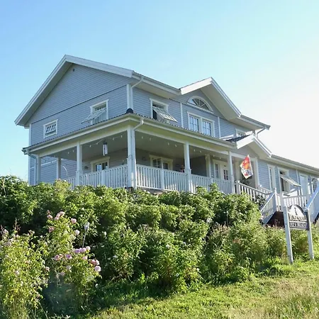 Rosenhill לינה וארוחת בוקר 4*